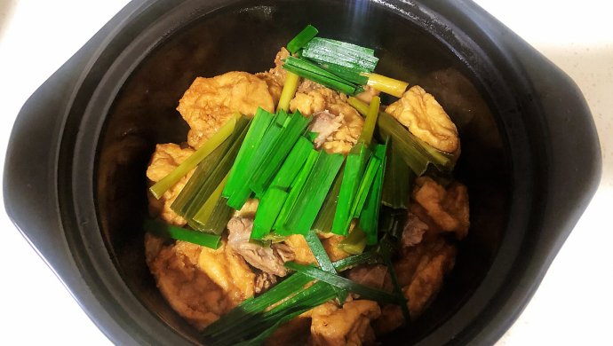 年饭肉熬油豆腐