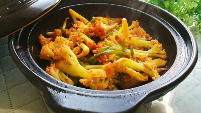 豆瓣酱花菜鸡肉煲