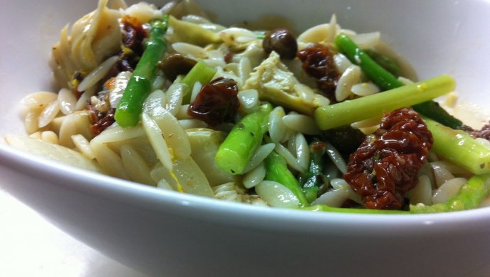 Orzo Pasta Salad with Asparagu