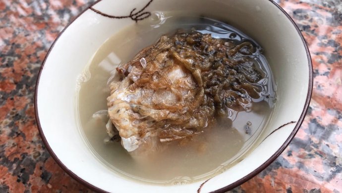 藿香茯苓鲫鱼汤