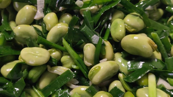 蚕豆韭菜
