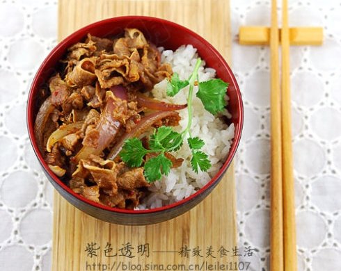 香辣豆豉肥牛盖饭