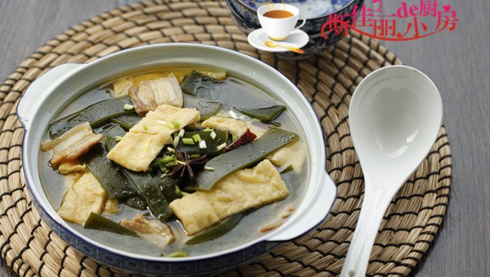 海带油豆腐炖肉