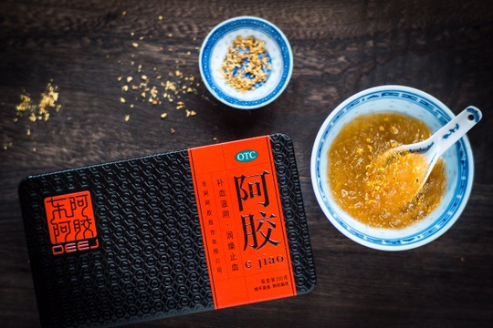 阿胶蒸燕窝