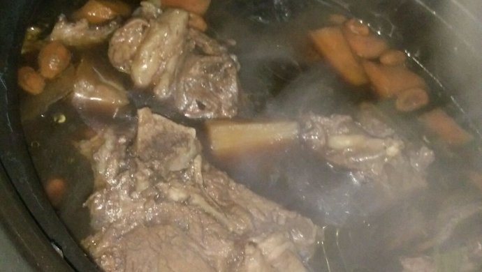 羊排山药药膳汤