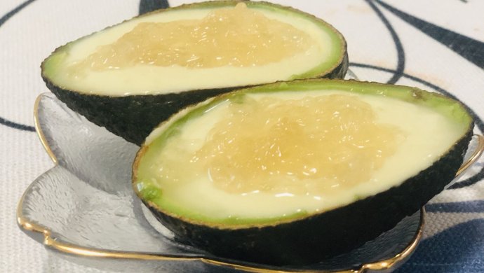 牛油果酸奶燕窝
