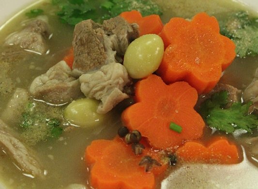 白胡椒胡萝卜羊肉汤