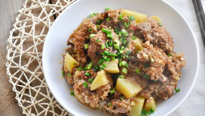 视频 家常粉蒸排骨（附蒸肉粉做法）