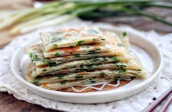 快手葱油饼（饺子皮版本）