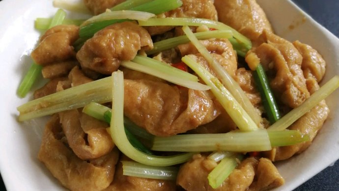 素焖油豆腐