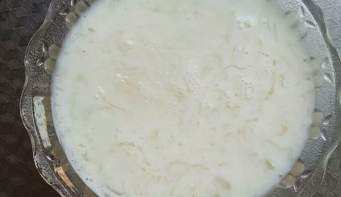 牛奶炖燕窝