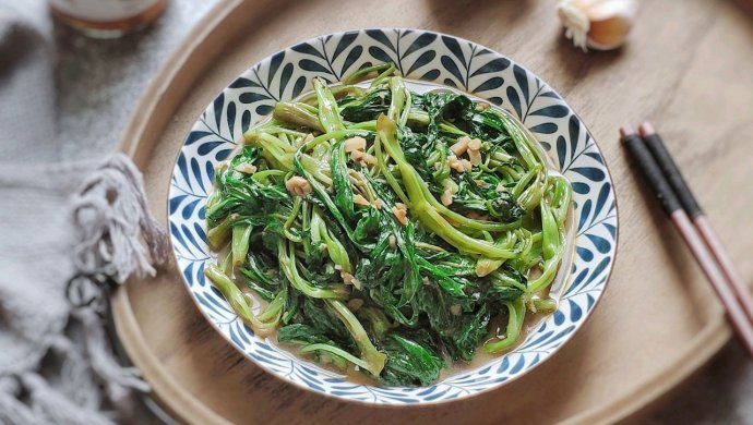 蒜蓉腐乳炒通菜（空心菜）