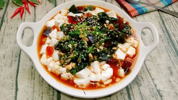 红油皮蛋豆腐