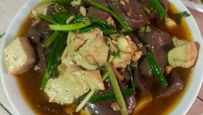 猪血炖豆腐