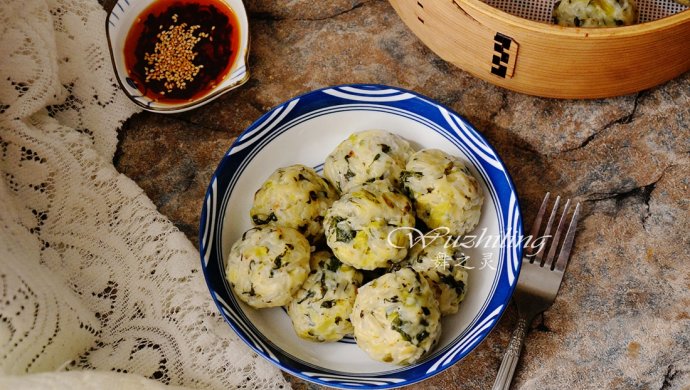 蒸薯粉青菜丸
