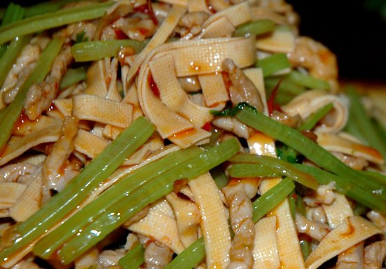 芹菜千张肉丝
