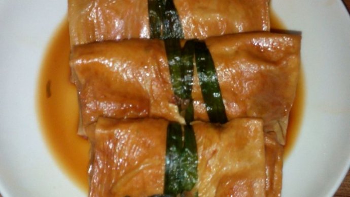 荠菜油豆皮包