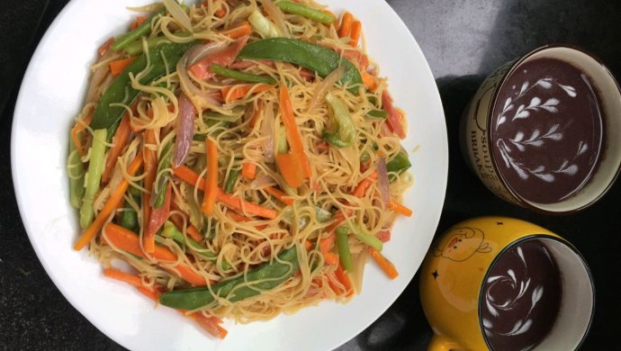 黑米糊+拉花+三丝炒面