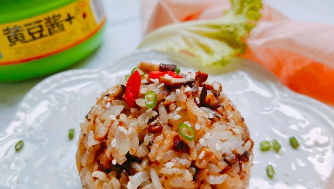 黄豆酱香菌菇饭