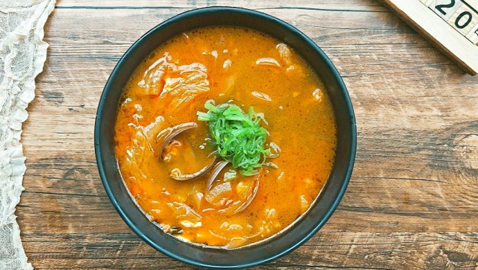暖乎乎的泡菜豆腐汤