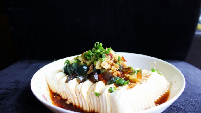 夏日清凉―皮蛋拌豆腐