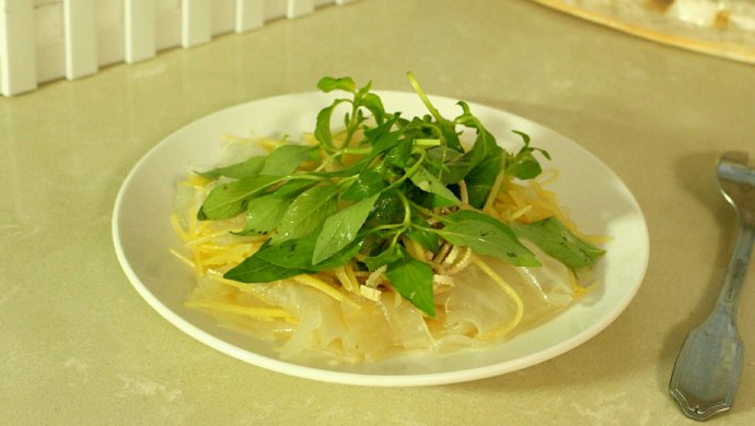 芥末沙拉汁拌粉皮土豆丝
