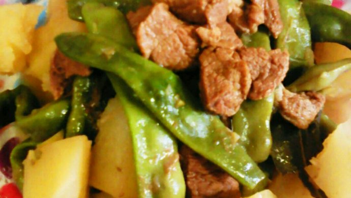 油豆角土豆焖肉