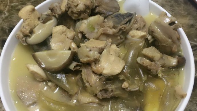 香菇粉皮炖鸡