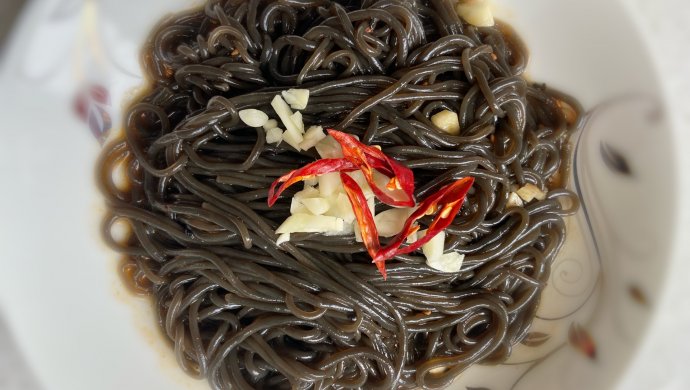 酸辣蕨根粉