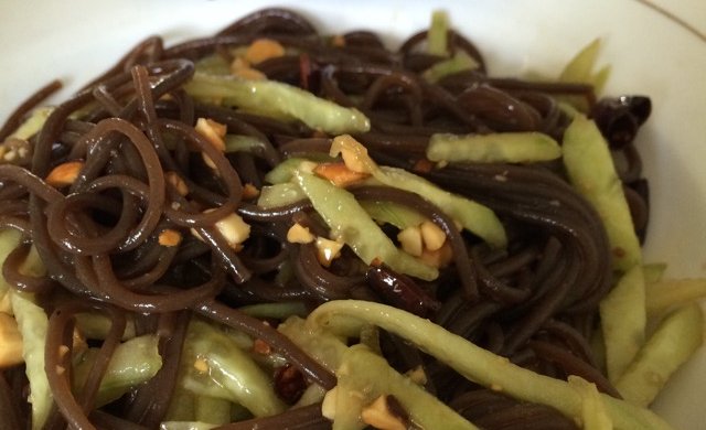 酸辣蕨根粉