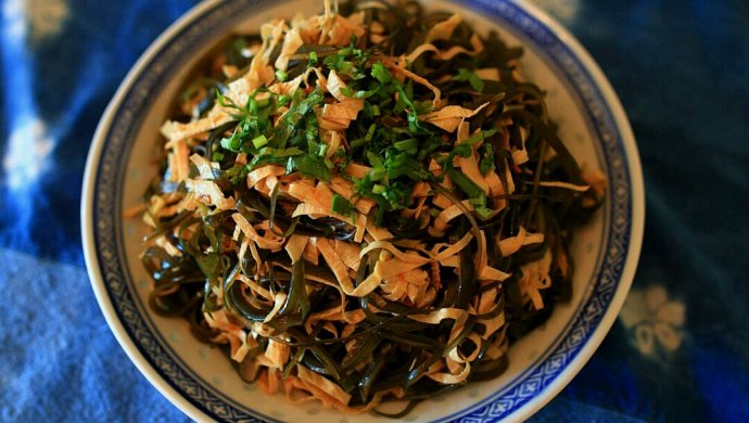 家常小菜―海带拌豆腐衣