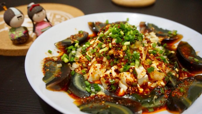 川味皮蛋豆腐