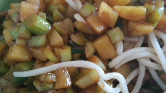 土豆豆角打卤面