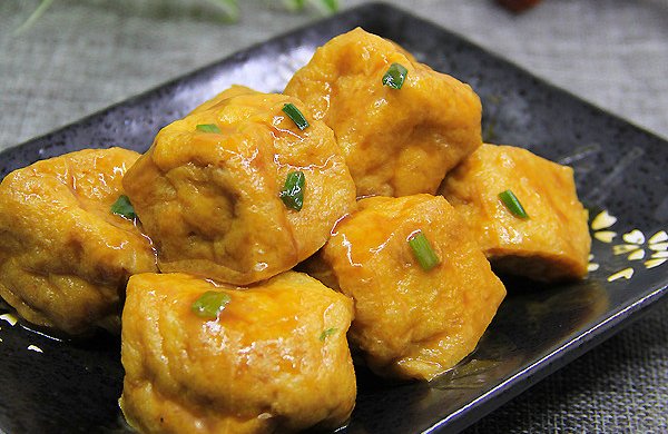 简单易学｜软嫩多汁的家常豆腐泡酿肉