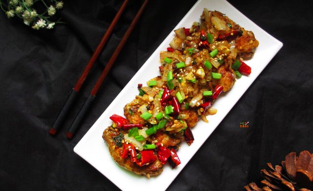蒜香干煸鸡翅 ，不放一滴油