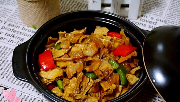 笋干焖五花肉