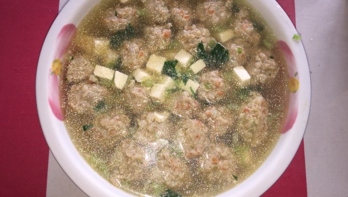 猪肉丸子豆腐汤