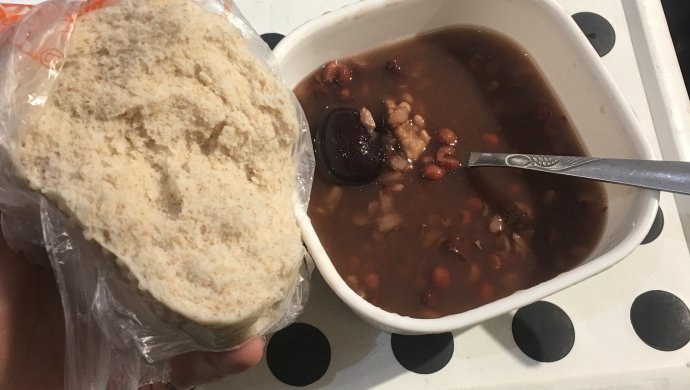 红枣薏米赤豆粥