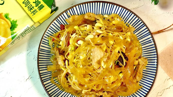 猪肉黄豆芽炖粉条
