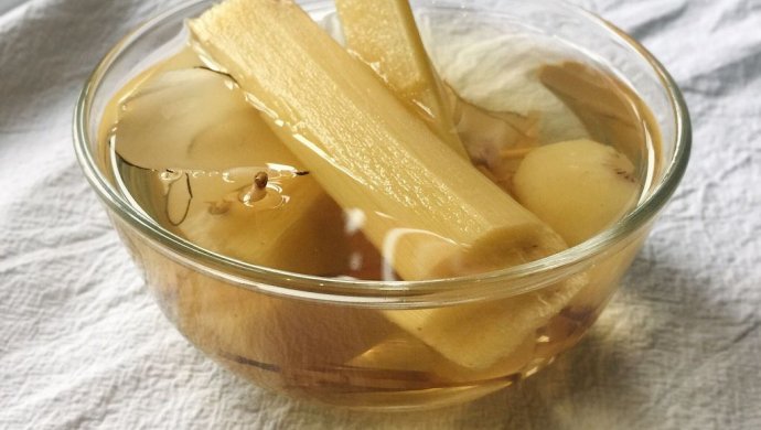海底椰茅根甘蔗汁