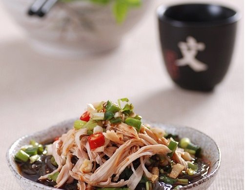 鸡丝蕨根粉
