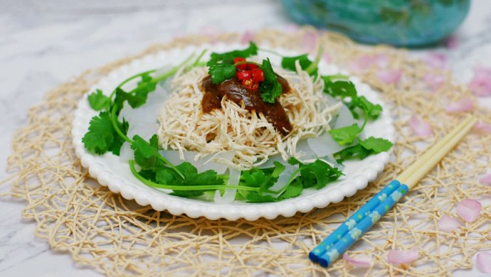鸡丝拌粉皮