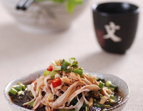 鸡丝蕨根粉