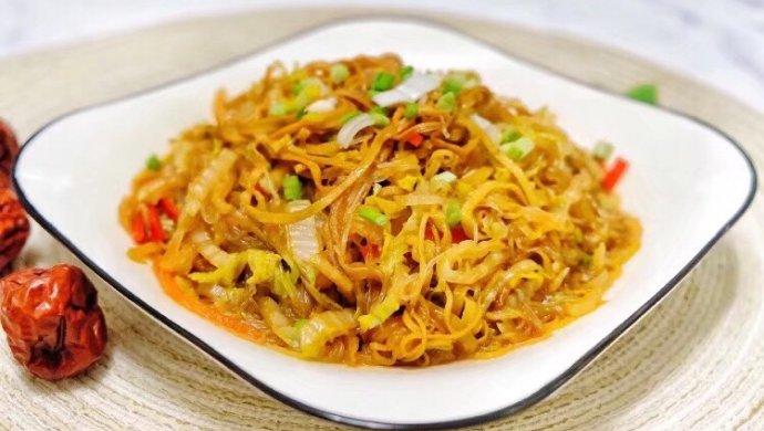 吃一口就欲罢不能停的豆皮粉丝娃娃菜