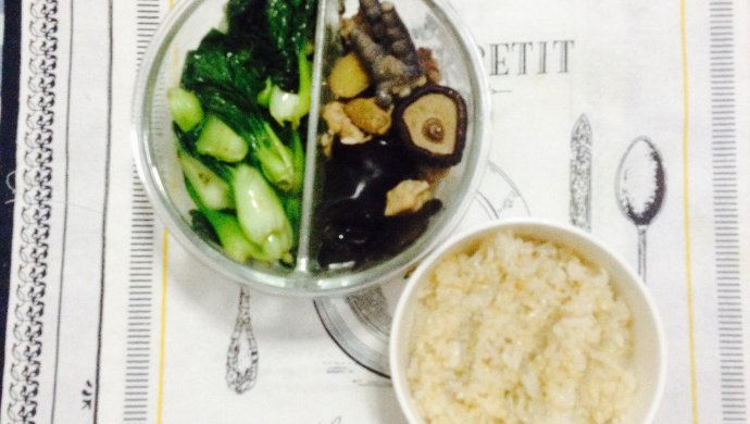 【健身餐】香菇炖鸡+小炒青菜+糙米饭