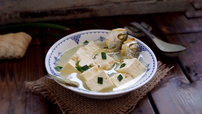 小黄花鱼豆腐汤