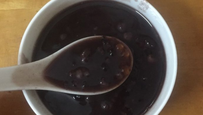 黑糯米红豆西米糖水