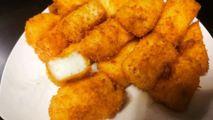脆皮炸鲜奶~外酥里嫩，材料简单一次成功