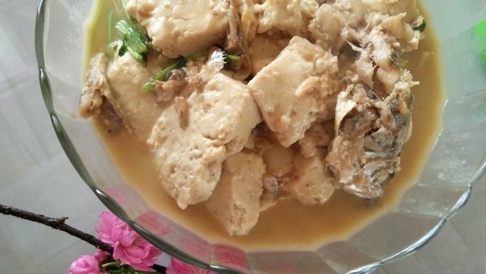 黄花鱼炖豆腐