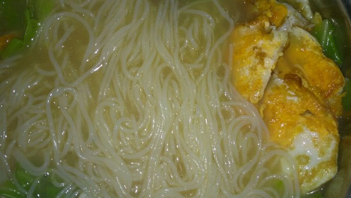 鸡蛋米线